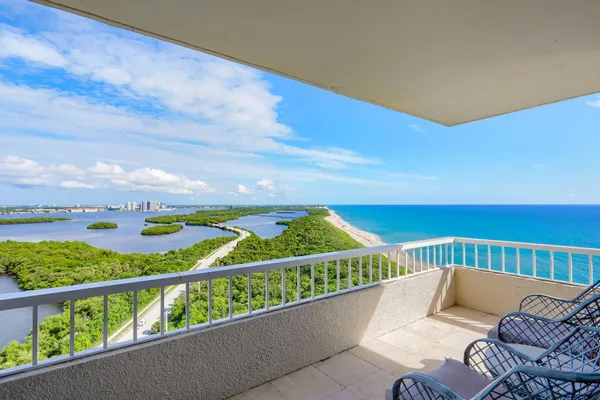 $4,500 | 5550 North Ocean Drive, Unit 20C, Singer Island, FL 33404