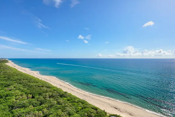 $4,500 | 5550 North Ocean Drive, Unit 20C, Singer Island, FL 33404