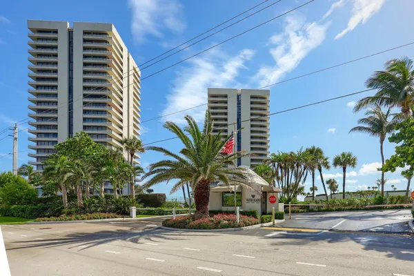 $4,500 | 5550 North Ocean Drive, Unit 20C, Singer Island, FL 33404