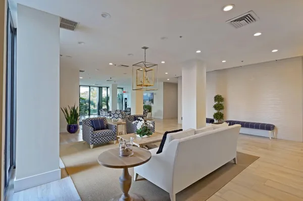 $4,500 | 5550 North Ocean Drive, Unit 20C, Singer Island, FL 33404