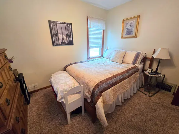 $245,000 | 1421 South 21st Street, Manitowoc, WI 54220