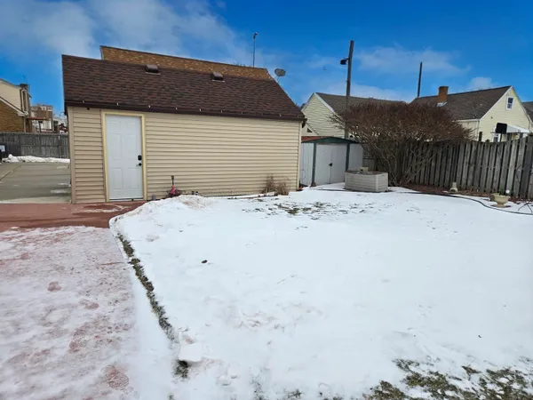 $245,000 | 1421 South 21st Street, Manitowoc, WI 54220