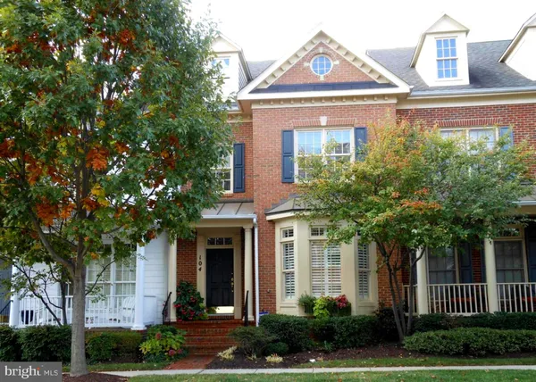 $4,150 | 104 Oak Knoll Terrace, Rockville, MD 20850