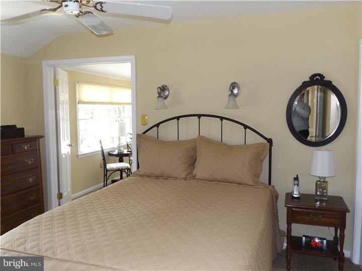 339 Camberly Road Warminster, PA 18974 - Photo 22 of 25 Gallery Image 22