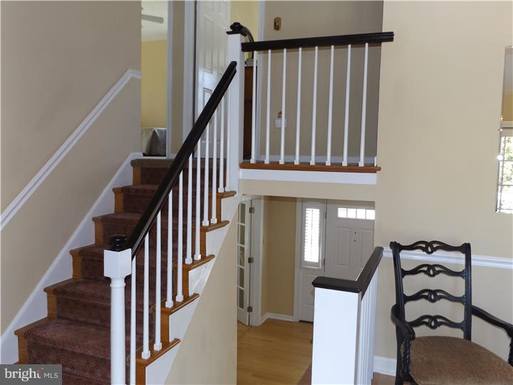 339 Camberly Road Warminster, PA 18974 - Photo 4 of 25 Gallery Image 4
