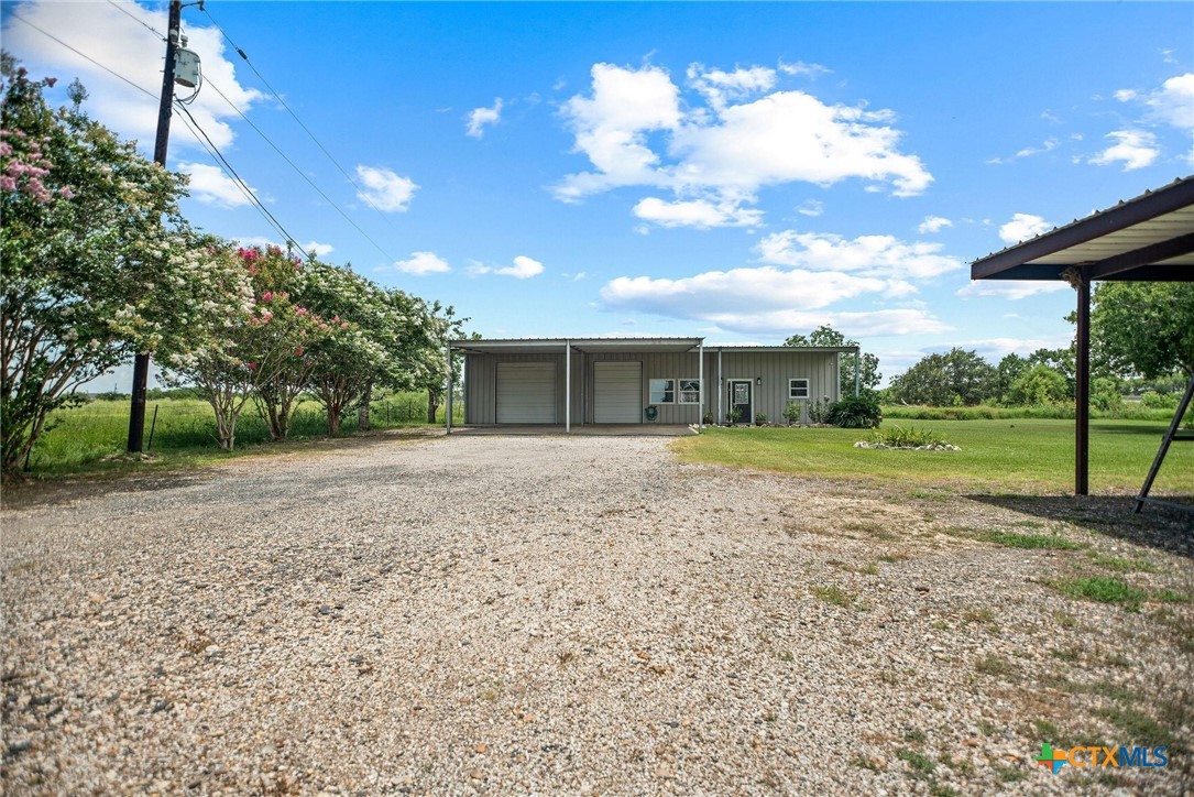 509 Seakist Road Port Lavaca, TX 77979 - Photo 5 of 48 Driveway to Barndo and Carport
