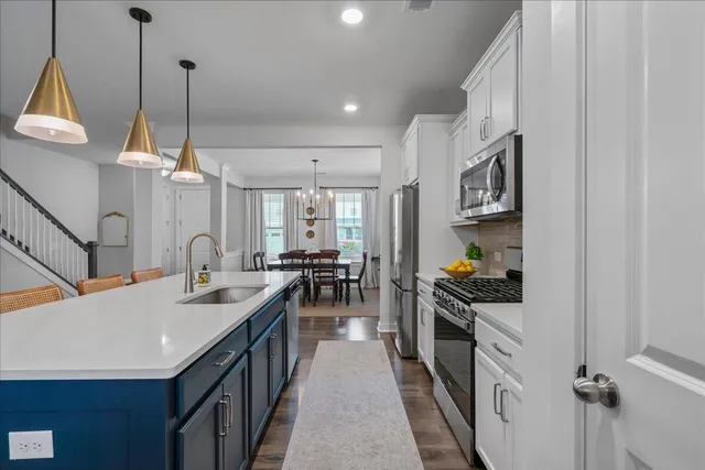 $2,500 | 1011 Swamp Harrier Avenue, Ravenel, SC 29470