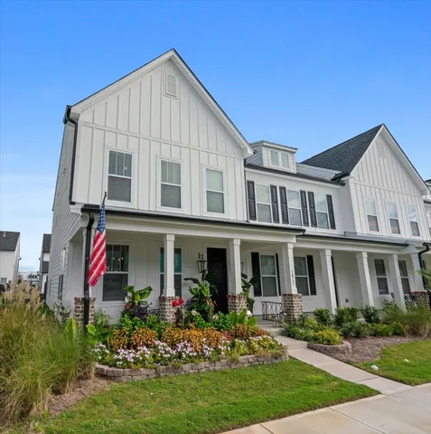 $2,500 | 1011 Swamp Harrier Avenue, Ravenel, SC 29470