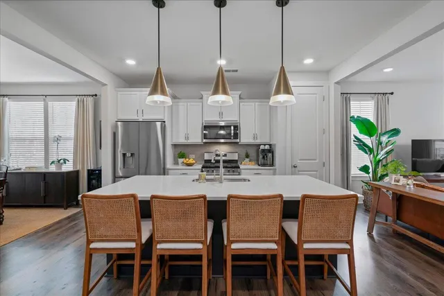 $2,500 | 1011 Swamp Harrier Avenue, Ravenel, SC 29470