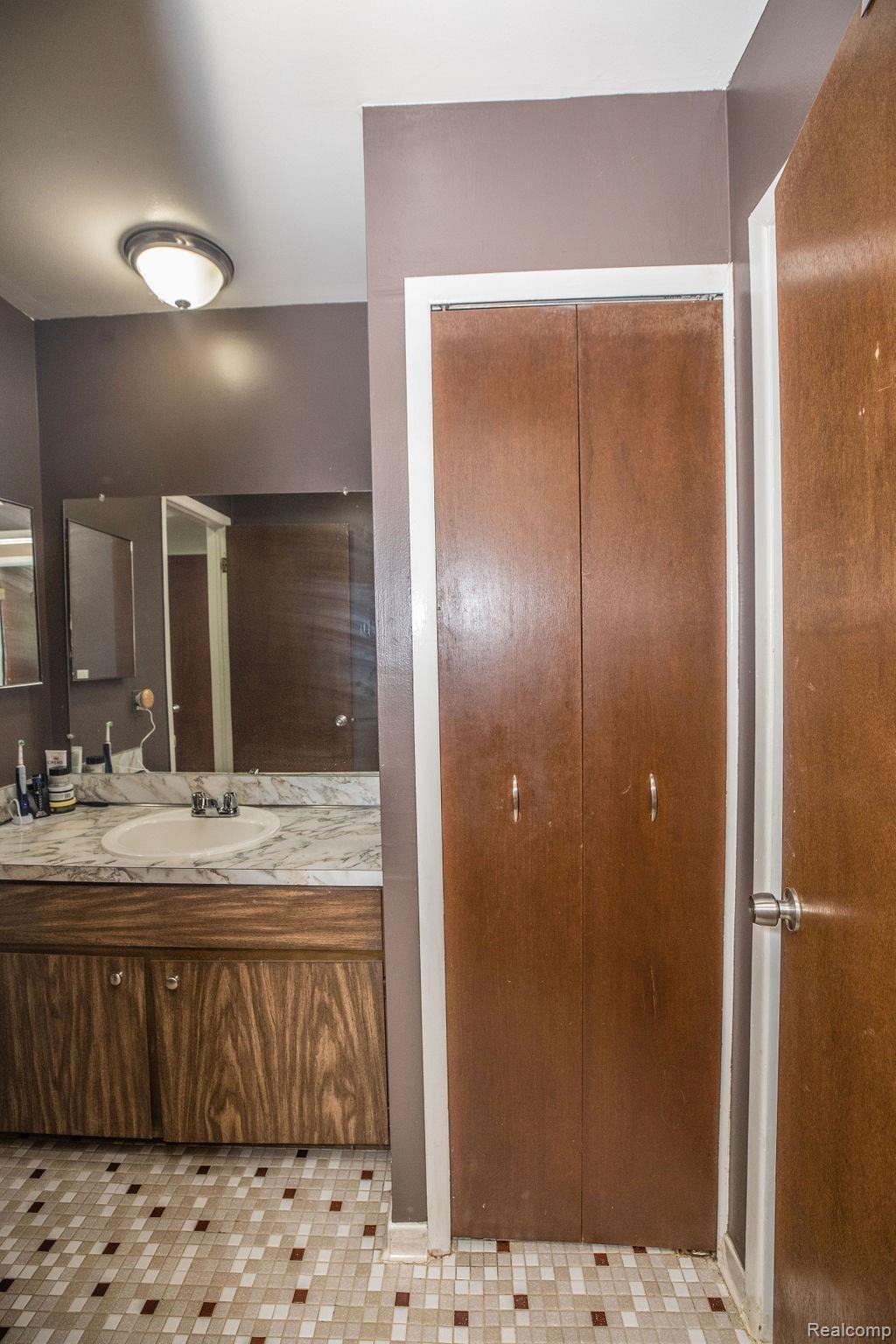 41711 Utica Road Sterling Heights, MI 48313 - Photo 56 of 65 7E8A1561.jpg