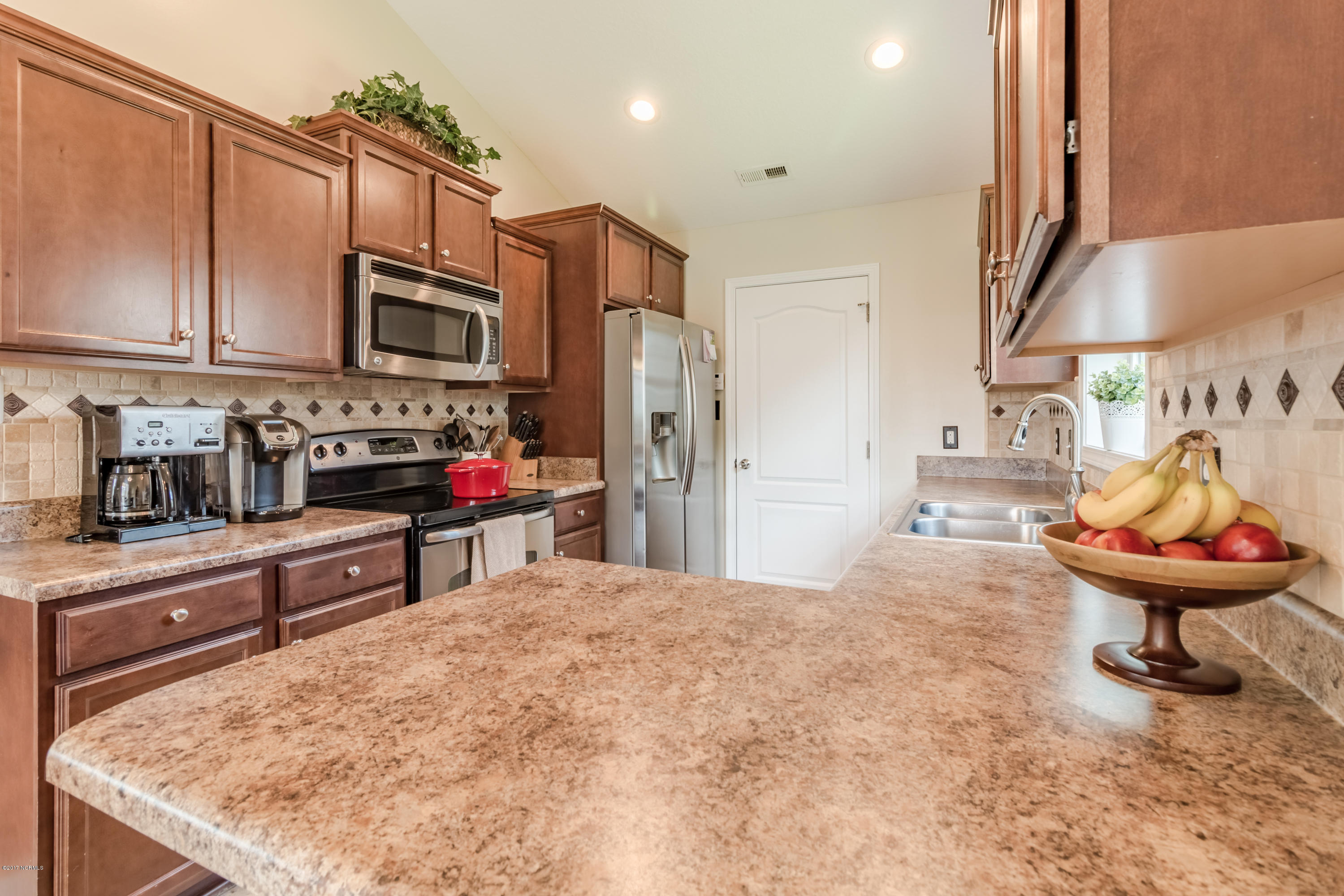 300 Merin Height Road Jacksonville, NC 28546 - Photo 23 of 28 IMG_1242-HDR-23