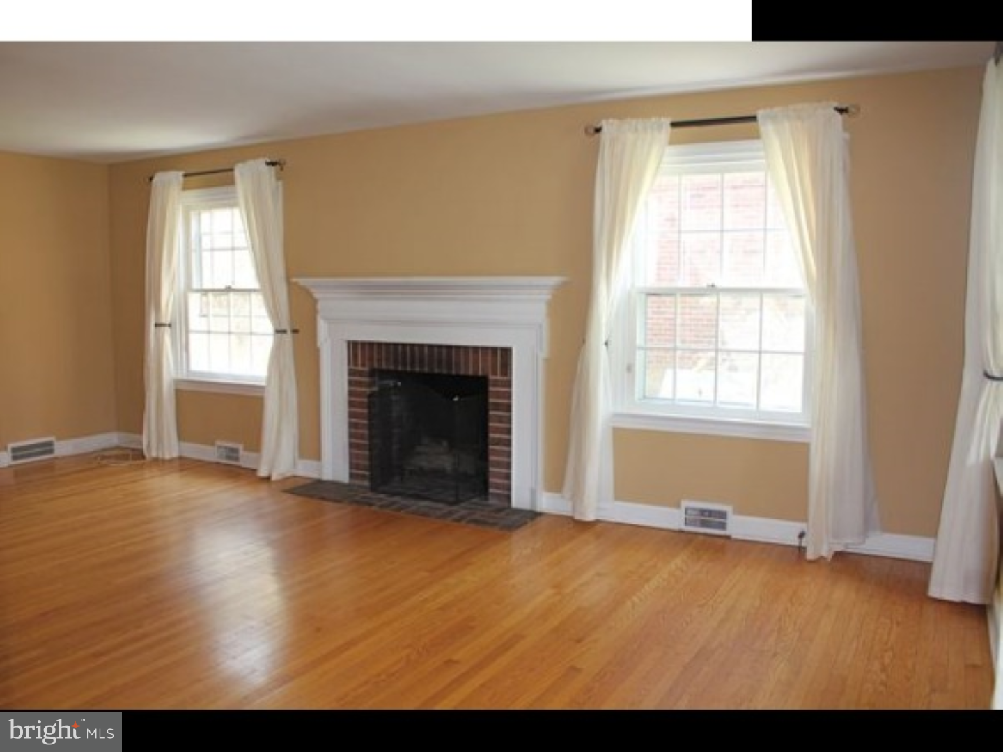 1360 Overbrook Road Wynnewood, PA 19096 - Photo 7 of 22 Living Room