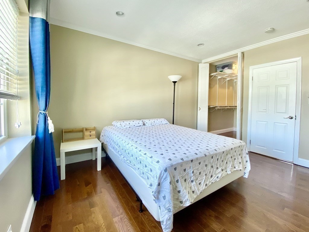 219 Lake Shore Road, Unit 4 Boston, MA 02135 - Photo 13 of 20