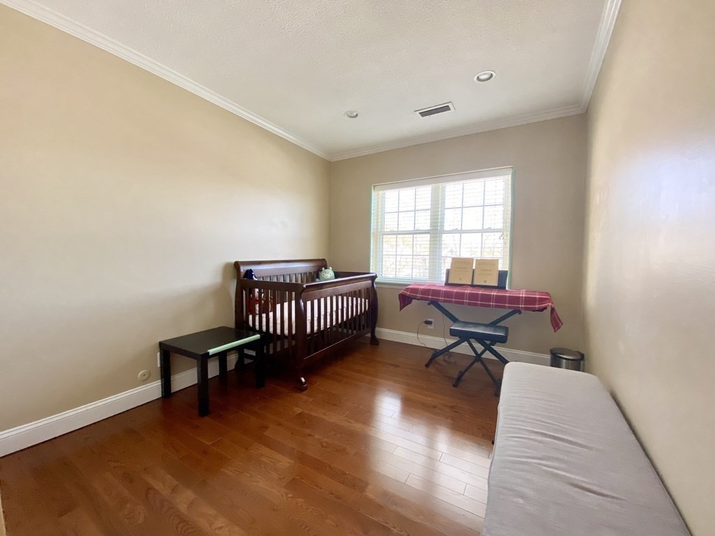 219 Lake Shore Road, Unit 4 Boston, MA 02135 - Photo 10 of 20