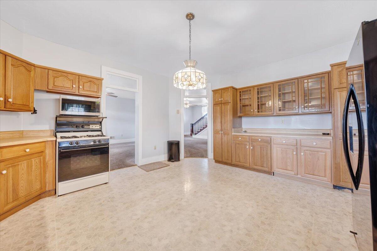 502 Gala Loop Road Eagle Rock, VA 24085 - Photo 15 of 47 Kitchen