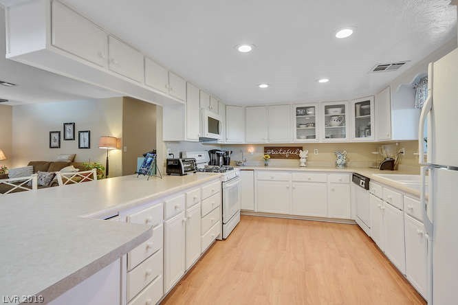 4028 Pleasant Road Las Vegas, NV 89108 - Photo 12 of 35 Gallery Image 12