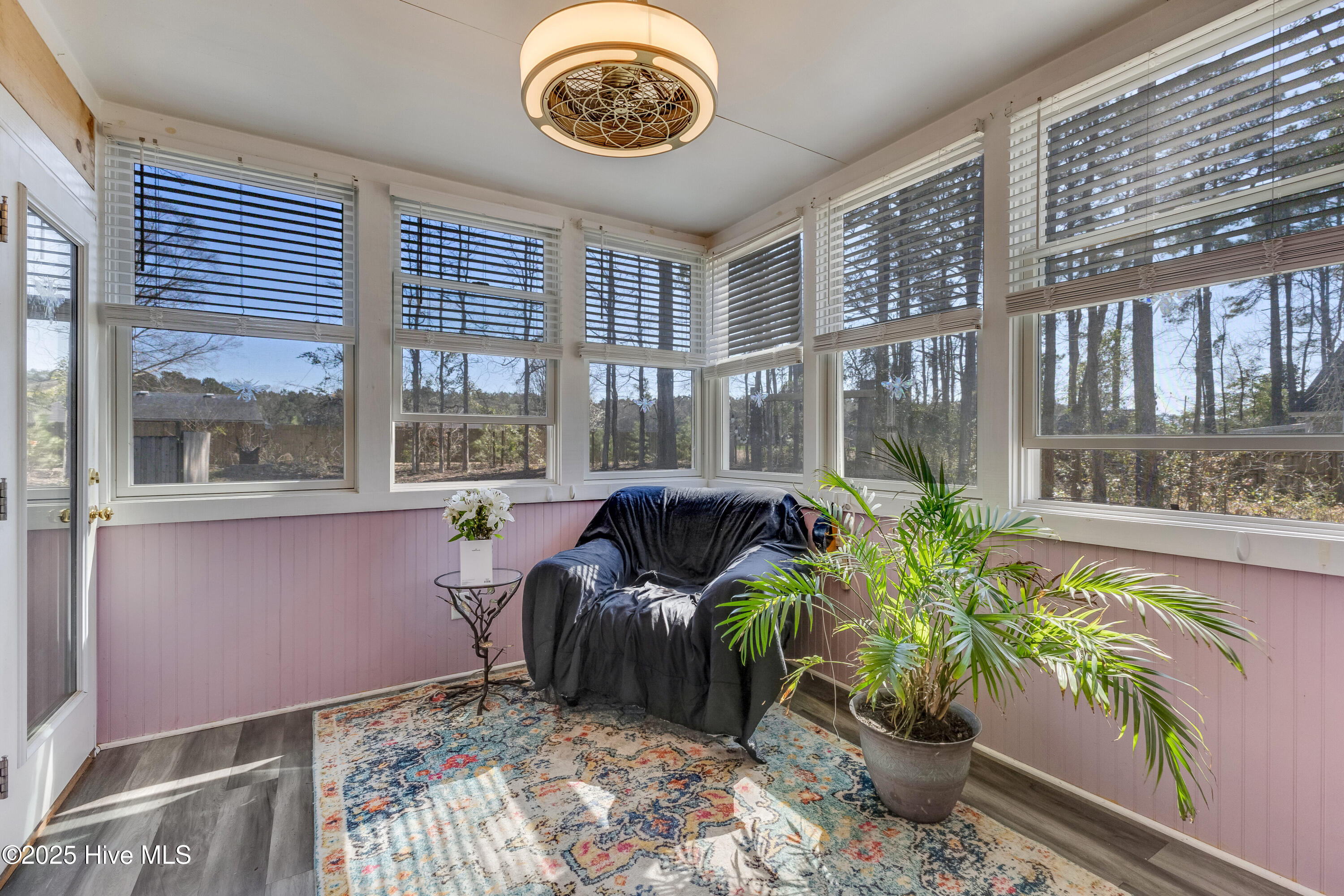 74 North Drive Rocky Point, NC 28457 - Photo 14 of 38 74 North Drive-print-012-016-Sun Room-42