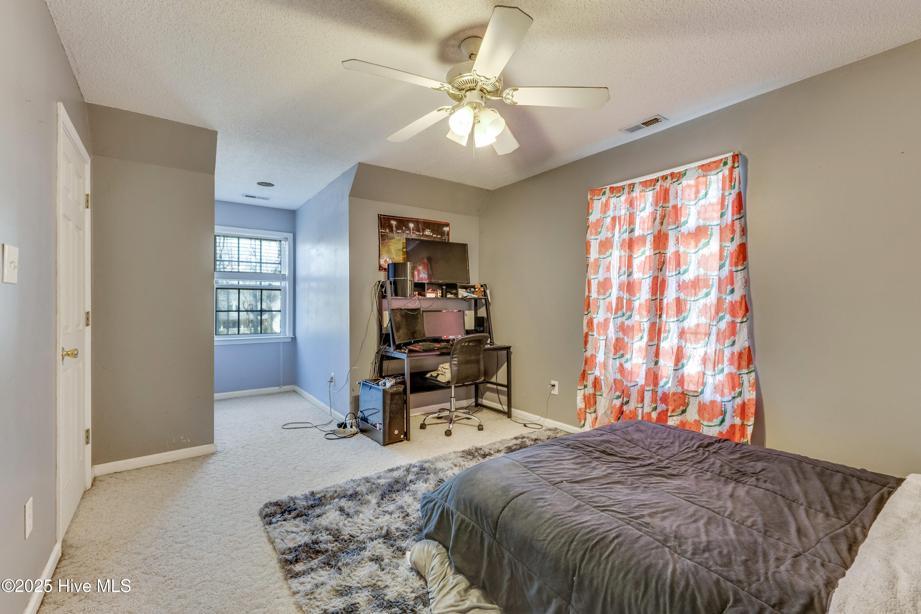 74 North Drive Rocky Point, NC 28457 - Photo 28 of 38 74 North Drive-print-026-010-Bedroom 3-4