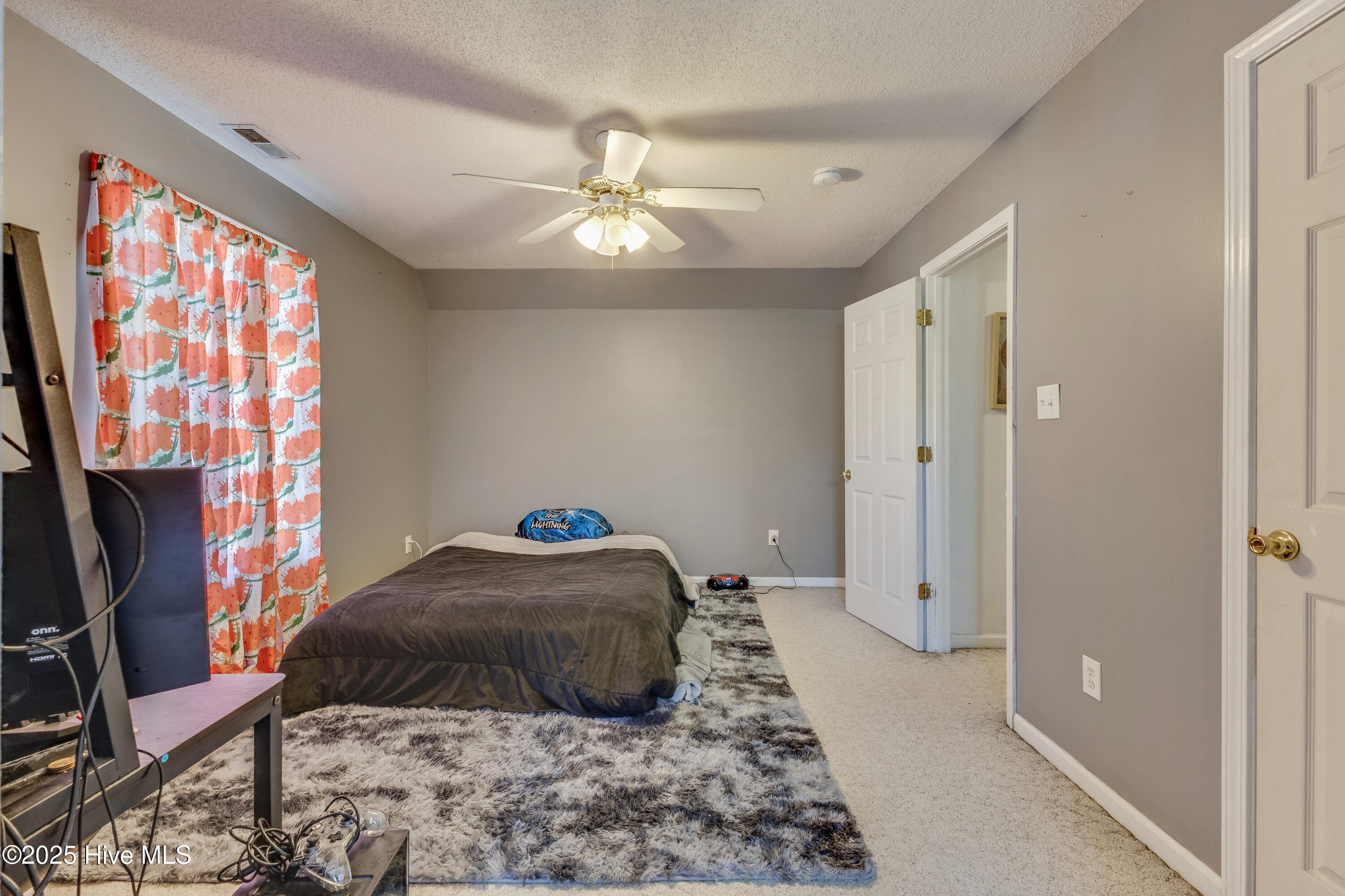 74 North Drive Rocky Point, NC 28457 - Photo 29 of 38 74 North Drive-print-027-036-Bedroom 3-4