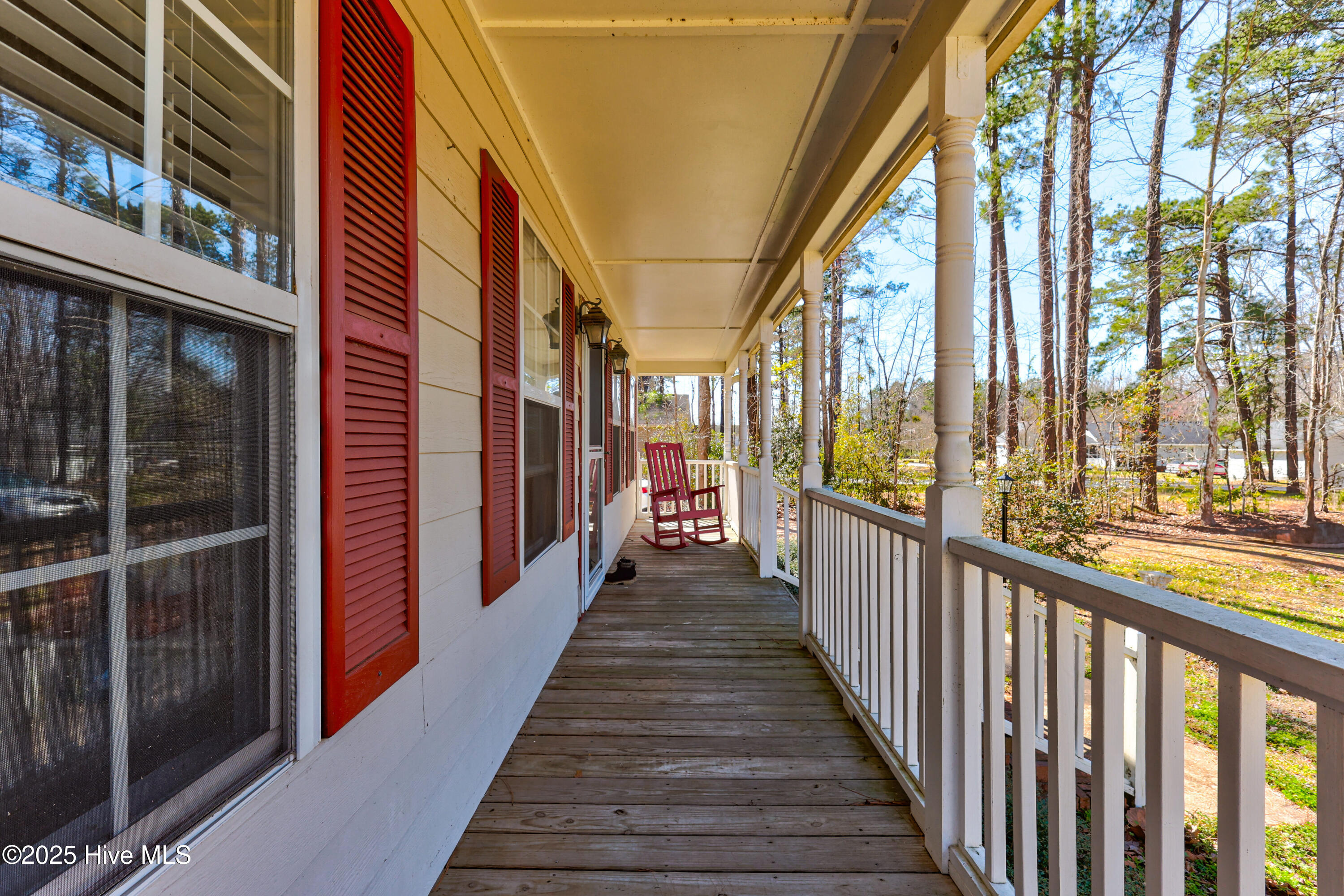 74 North Drive Rocky Point, NC 28457 - Photo 5 of 38 74 North Drive-print-003-020-Front Porch