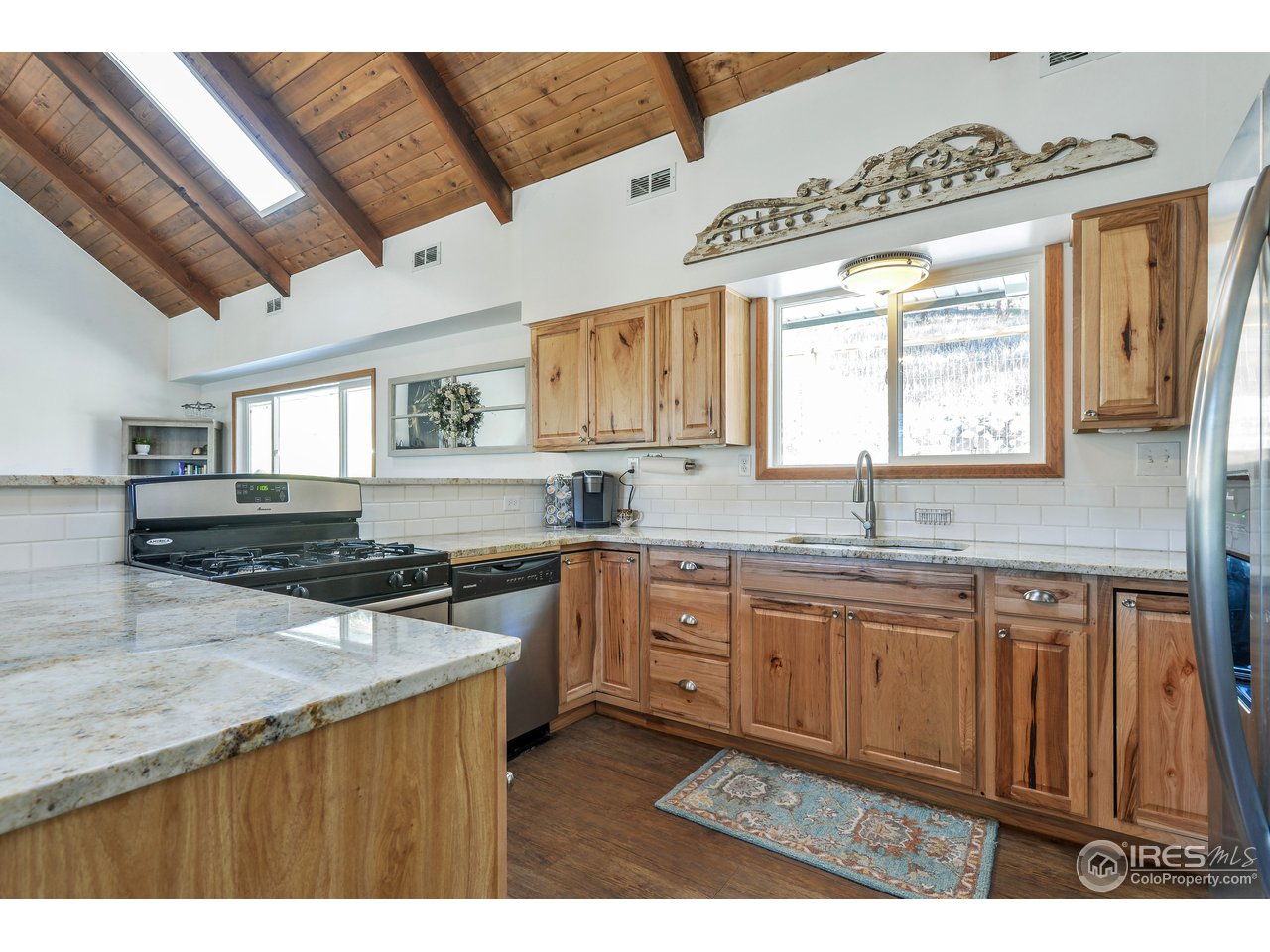 858 Stove Prairie Road Bellvue, CO 80512 - Photo 13 of 37 Lots of Space