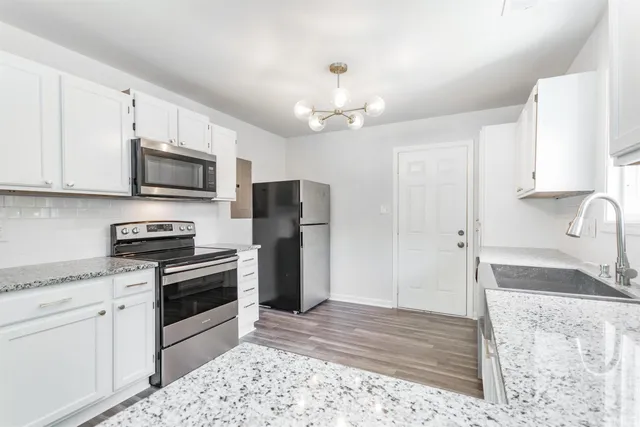 $1,475 | 708 Bailey Drive, Raleigh, NC 27610