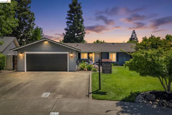 $565,000 | 907 Dorchester Circle, Lodi, CA 95240