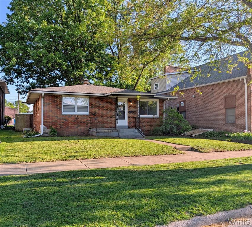 1304 Main Street Highland, IL 62249 - Photo 2 of 2