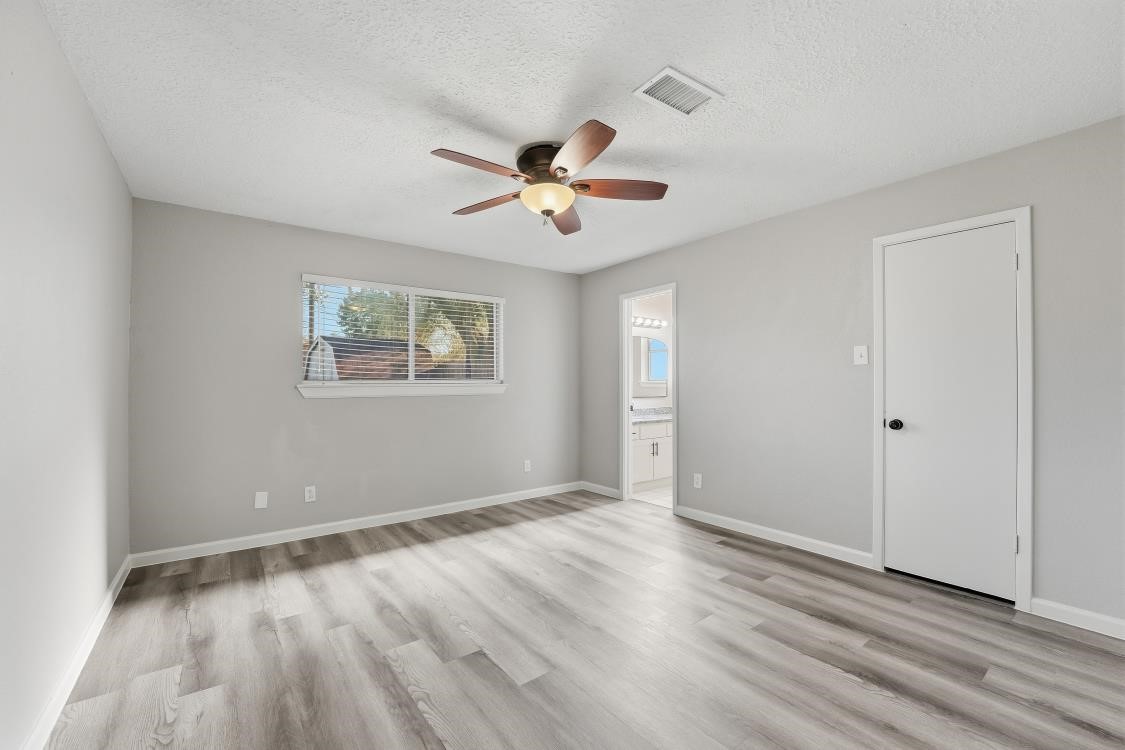 10010 Winding Trail Road La Porte, TX 77571 - Photo 13 of 20