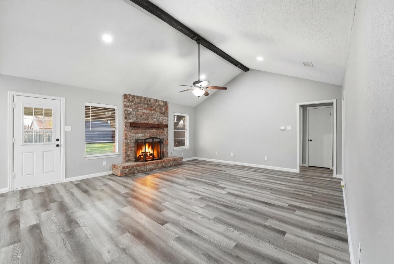 10010 Winding Trail Road La Porte, TX 77571 - Photo 5 of 20