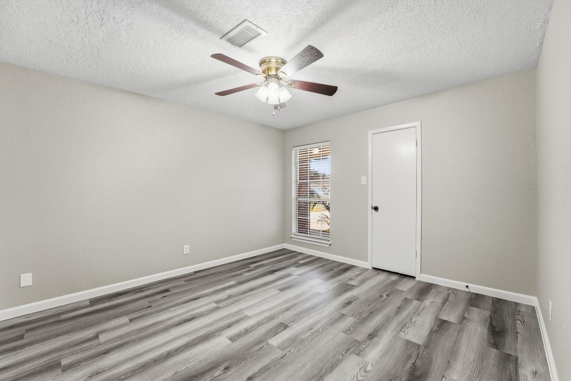 10010 Winding Trail Road La Porte, TX 77571 - Photo 9 of 20