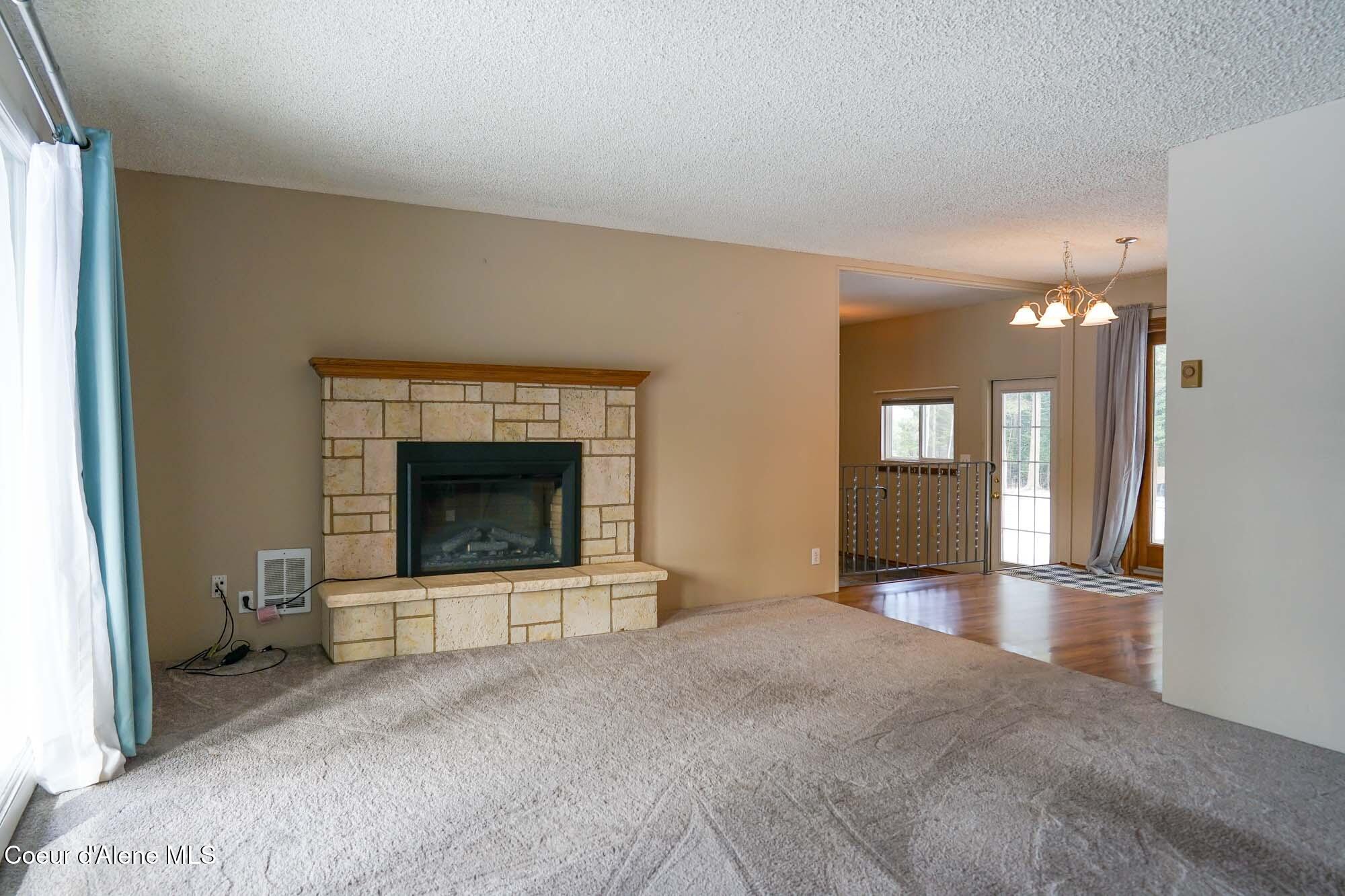 7672 West Carnie Road Coeur D'Alene, ID 83814 - Photo 7 of 40 DSC08314