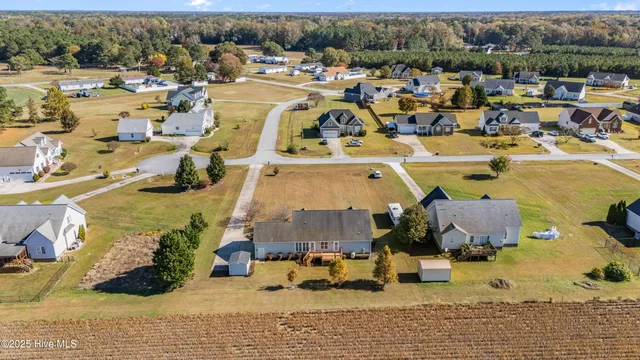 $300,000 | 814 Treyburn Circle, Greenville, NC 27858