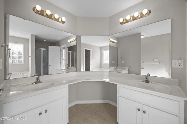 $300,000 | 814 Treyburn Circle, Greenville, NC 27858