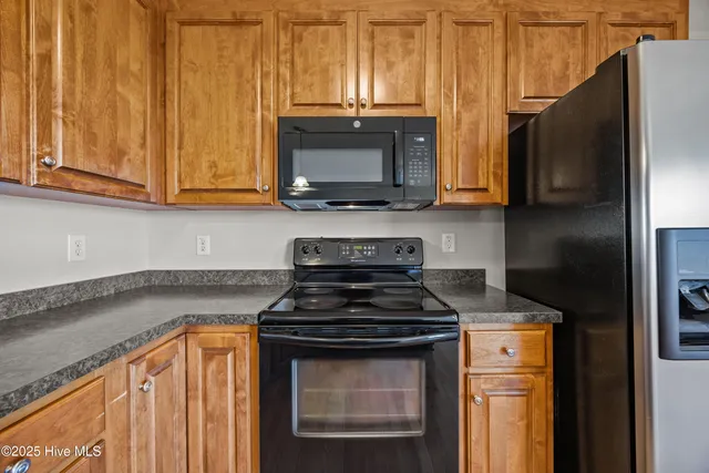 $300,000 | 814 Treyburn Circle, Greenville, NC 27858