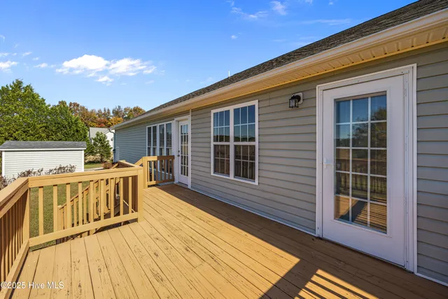 $300,000 | 814 Treyburn Circle, Greenville, NC 27858