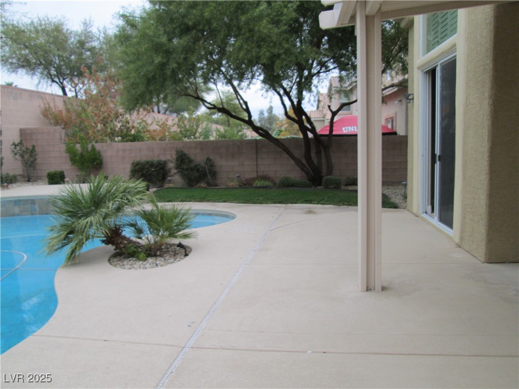 421 Emerald Heights Street Las Vegas, NV 89144 - Photo 9 of 15