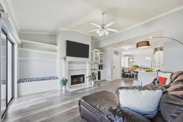 $375,000 | 1904 Signal Ridge Place, Rockwall, TX 75032