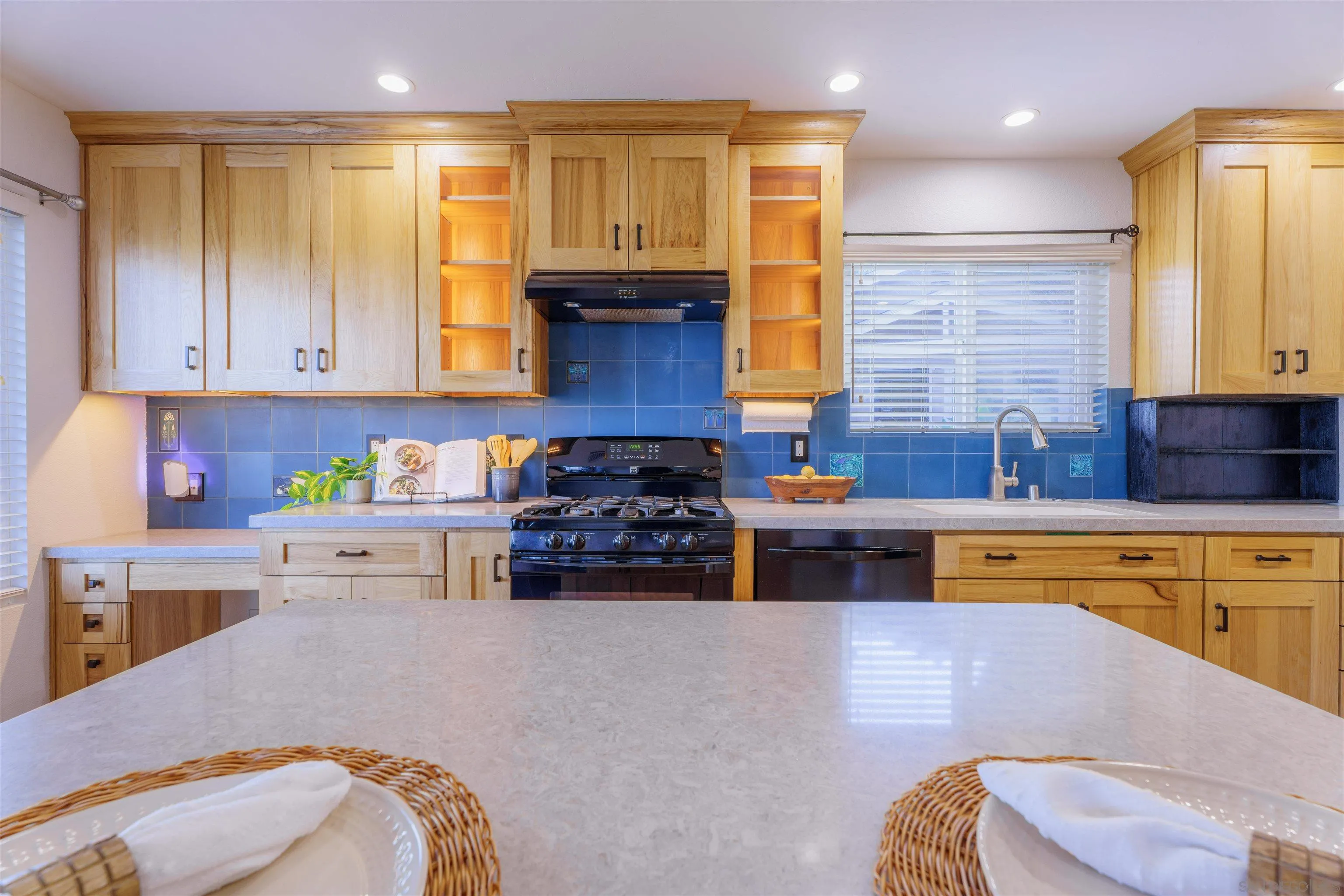 4382 Dowitcher Way Oceanside, CA 92057 - Photo 11 of 34