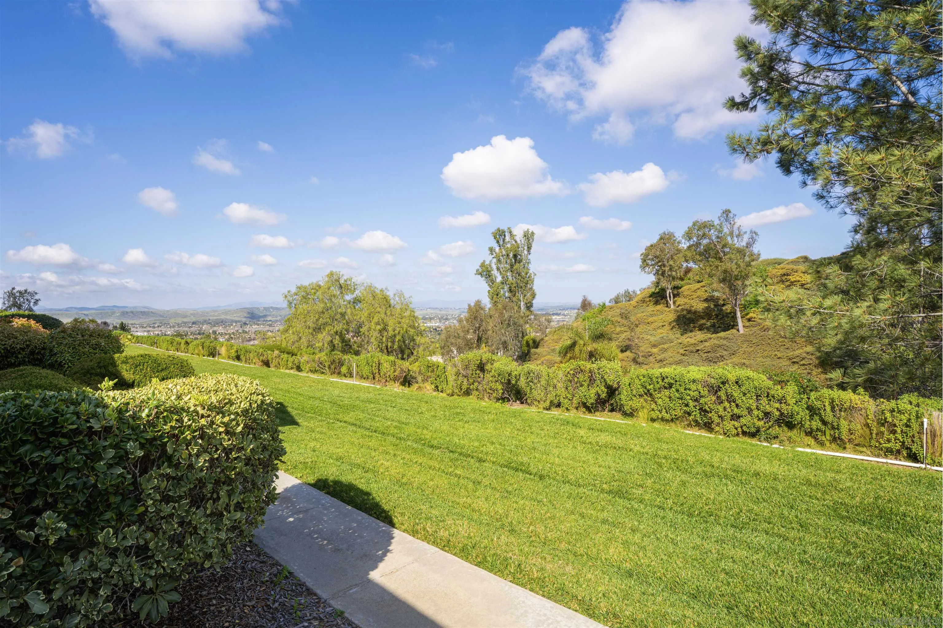 4382 Dowitcher Way Oceanside, CA 92057 - Photo 28 of 34