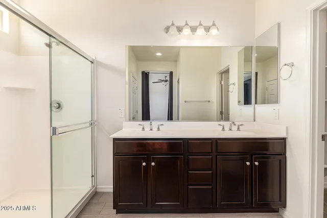 $2,200 | 3227 West Carter Road, Phoenix, AZ 85041