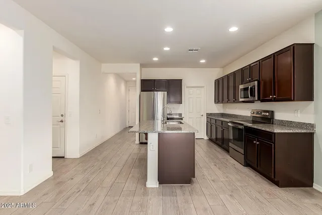 $2,200 | 3227 West Carter Road, Phoenix, AZ 85041