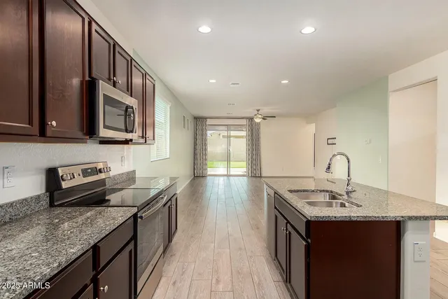 $2,200 | 3227 West Carter Road, Phoenix, AZ 85041