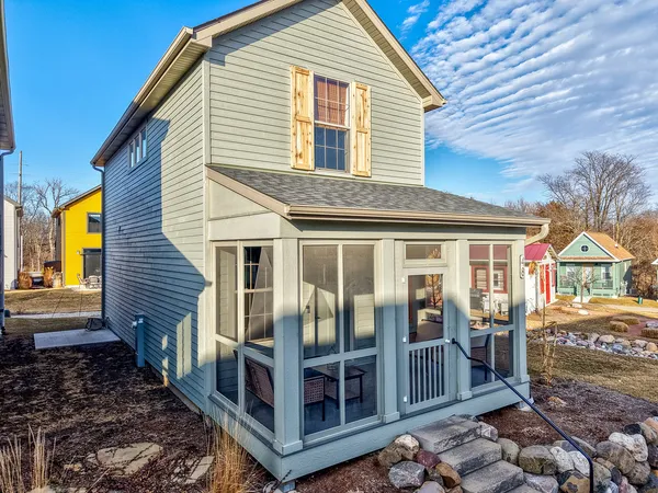 a view of house with a outdoor space