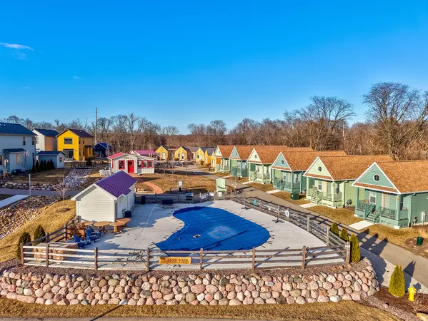 $385,000 | 100 Great Loop E Drive, Unit 48, Ottawa, IL 61350