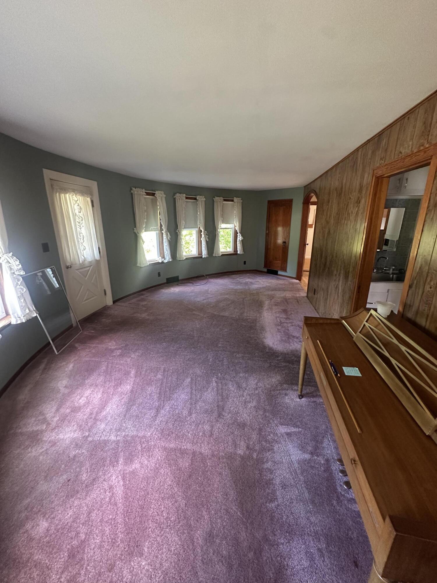 16 North Terrace Millinocket, ME 04462 - Photo 8 of 34 754726A4-EFBF-46E7-A0B6-CC2475926748