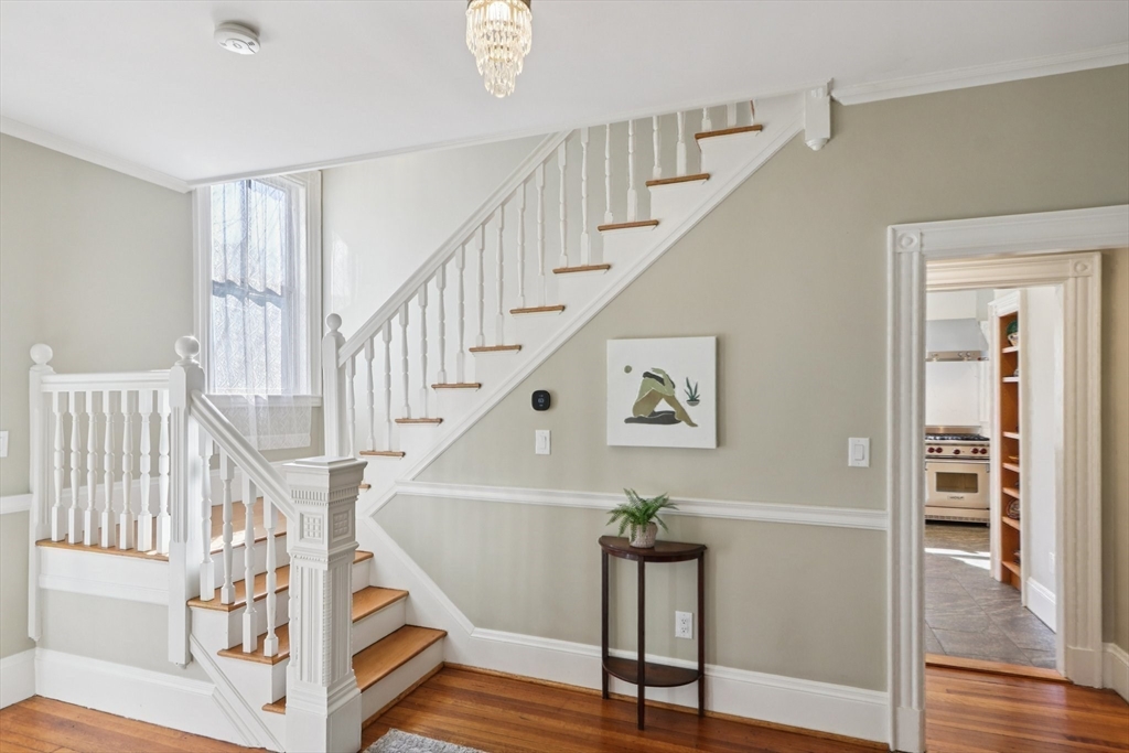 35 Frances Street Melrose, MA 02176 - Photo 11 of 42