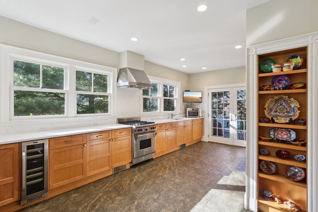 35 Frances Street Melrose, MA 02176 - Photo 12 of 42