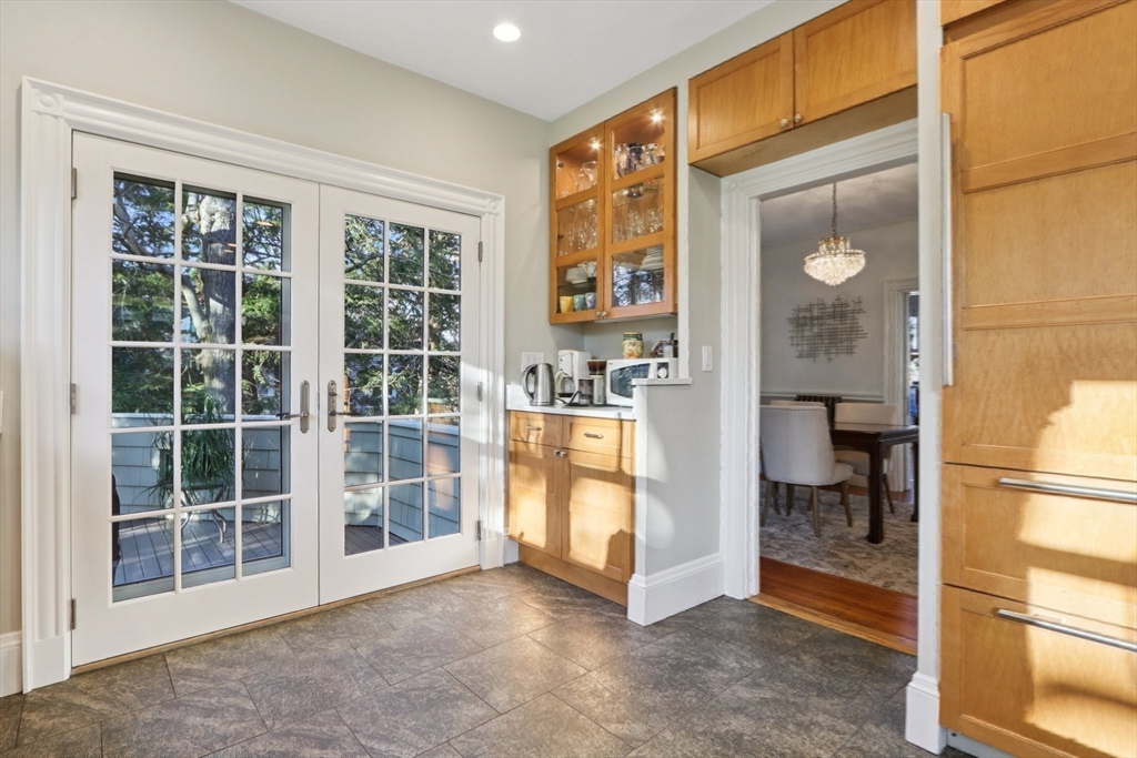 35 Frances Street Melrose, MA 02176 - Photo 15 of 42