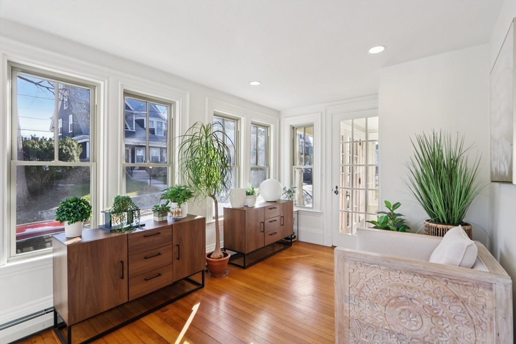 35 Frances Street Melrose, MA 02176 - Photo 3 of 42